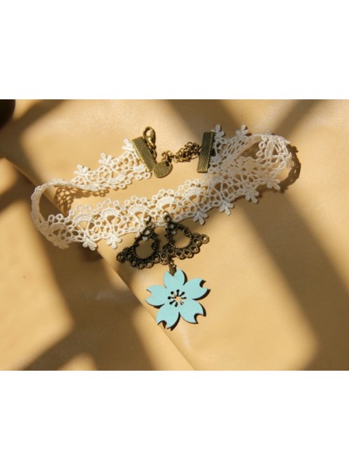 White Lace Leatherette Floral Lolita Necklace