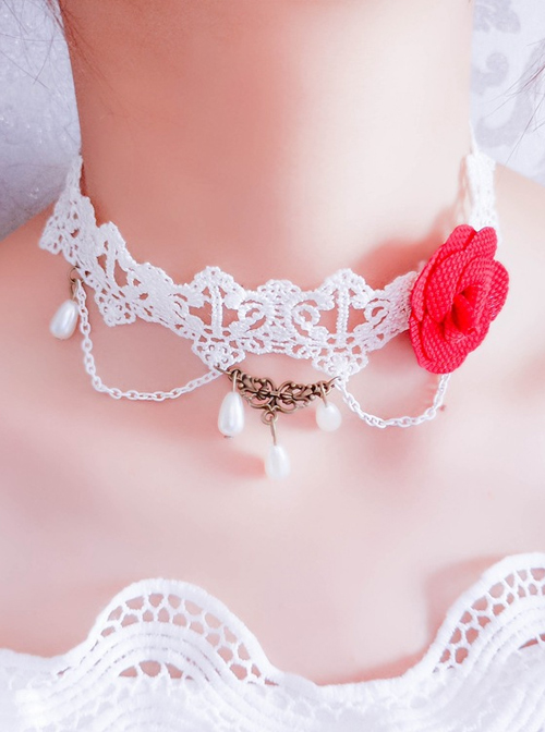 Pretty White Lace Floral Lolita Necklace