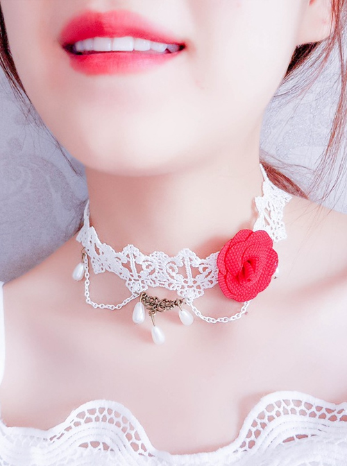 Pretty White Lace Floral Lolita Necklace