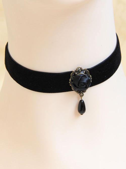 Gothic Black Rose Lolita Necklace