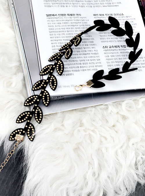 Retro Punk Golden Rivets Leaves Shape Lolita Choker