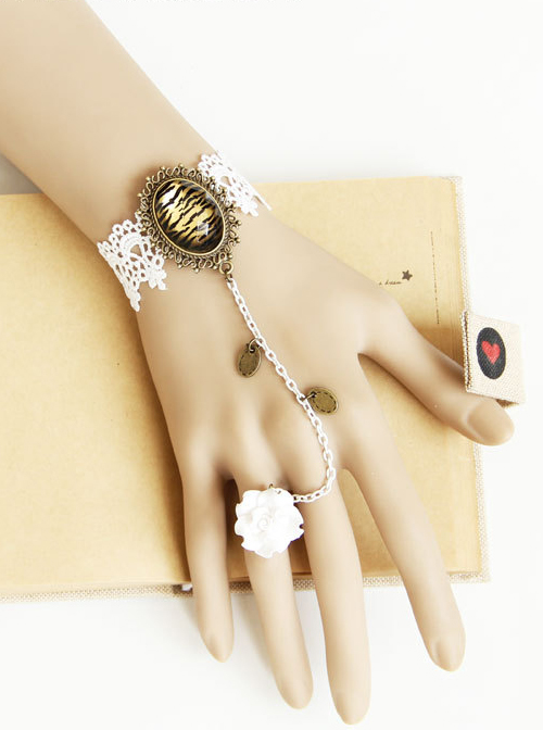 Retro White Lace Lady Handmade Lolita Bracelet And Ring Set