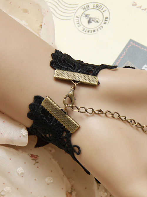 Concise Black Lace Fashion Lady Lolita Wrist Strap And Ring Set