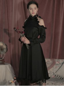 Off-shoulder Ruffle Collar Black Gothic Lolita Long Sleeve Dress