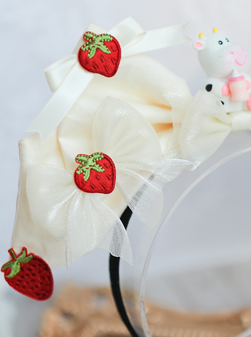 Cute Sweet Pure White Pleated Bow Strawberry Pattern Cute Cow Doll Decoration Classic Lolita Headband