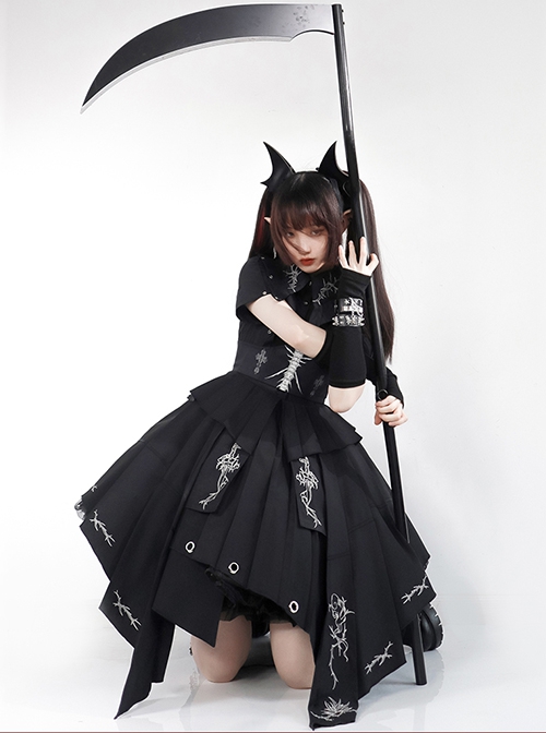 Solid Color Thorns Embroidery Irregular Thorns Embroidery Hem Handsome Gothic Lolita Short Sleeve Dress