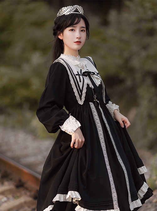 Nun Style Black-White Stand-Up Collar Lace Ruffles Large Skirt Classic Lolita Long-Sleeved Dress