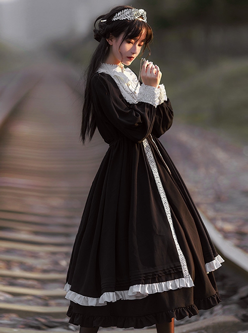 Nun Style Black-White Stand-Up Collar Lace Ruffles Large Skirt Classic Lolita Long-Sleeved Dress