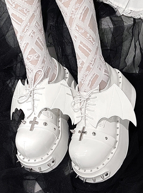 Earl Of Darkness Series Round Toe Thick Sole Sweet Cool Rivets Halloween Bat Wings Punk Lolita Shoes