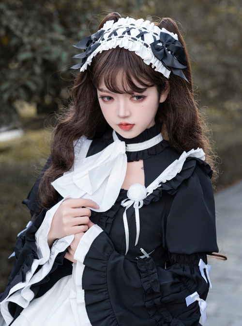 Contract Phantom Night Stone Series Gothic Girl Court Style Black White Detachable Sleeves Gothic Lolita Short-Sleeved Dress