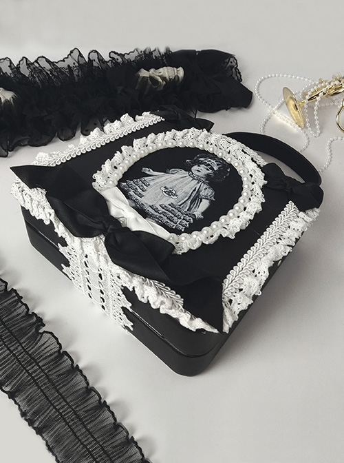 Gothic Black-White Antique Doll Newspaper Print Pearl Lace Decorate Gothic Lolita Shoulder Portable Bag