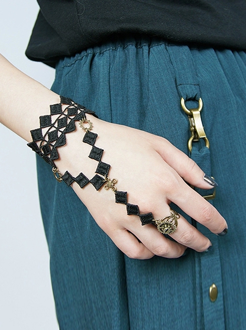 Retro Palace Style Alt Outfit Black Grid Lace Metal Ring Peace Knot Design Punk Lolita Ring Bracelet