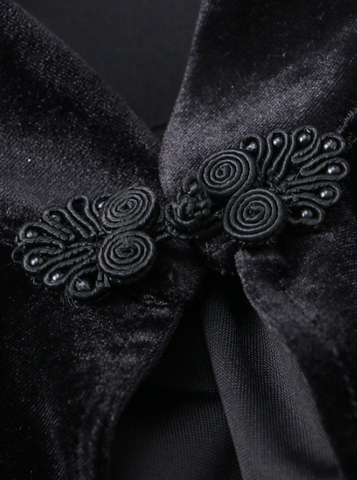 Gothic Style Elegant Lace Stitching Rose Flower Decoration Chinese Stand Collar Button Design Black Velvet Cloak