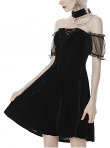 Gothic Style Elegant Velvet Metal Moon Shaped Pendant Black Halter Neck Strap Sleeves Dress