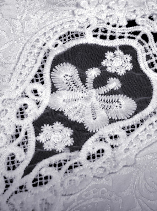 Gothic Style Cute White Lace Splicing Neckline Retro Puff Sleeves Black Exquisite Doll Dress