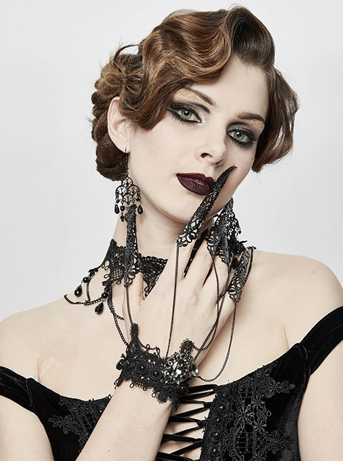 Punk Style Sexy Lace Metal Chain Splicing Finger Sleeves Front Center Diamond Decoration Ladies Adjustable Finger Chain