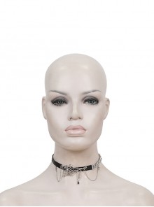 Punk Style Asymmetrical Leather Stitching Metal Chain Front Spider Web Pendant Decoration Black Personality Necklace
