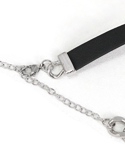 Punk Style Asymmetrical Leather Stitching Metal Chain Front Spider Web Pendant Decoration Black Personality Necklace