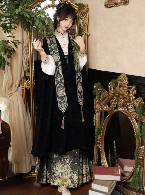 Green Nightmare Series Gorgeous Retro Chinese Style Ming Dynasty Hanfu Embroidery Horse Face Skirt Shirt Cape Set