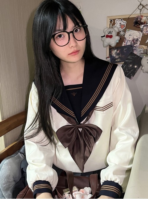 Japanese Style Matte Kawaii Fashion School Girl Sailor Uniform Goldfish Pointed Tail Bowknot Tie