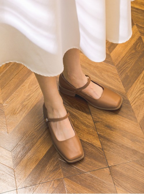 Classic Lolita Elegant Daily Commute Square Toe Layered Cowhide Mary Jane Mid Heel Shoes