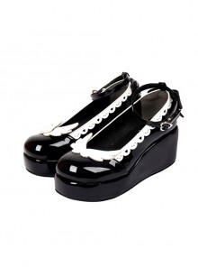 Classic Lolita Round Head White Heart Wings Decoration Black Lacquer Platform Shoes