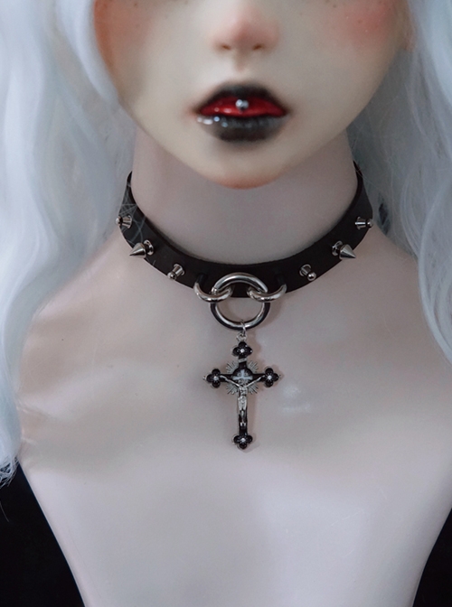Dark Punk Style Leather Personalized Rivet Decoration Metal Jesus Cross Lolita Necklace