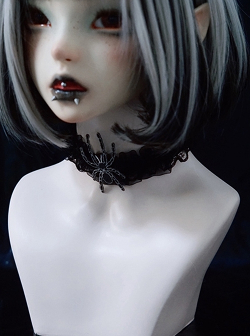 Dark Gothic Handmade Spider Cut Pleated Lace Trim Lolita Necklace