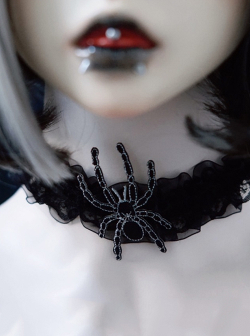 Dark Gothic Handmade Spider Cut Pleated Lace Trim Lolita Necklace