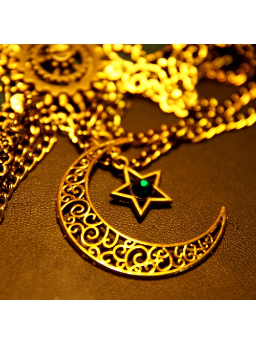 Vintage Fine Metal Hollow Crescent Shape Design Pentagram Metal Gear Decoration Punk Lolita Necklace