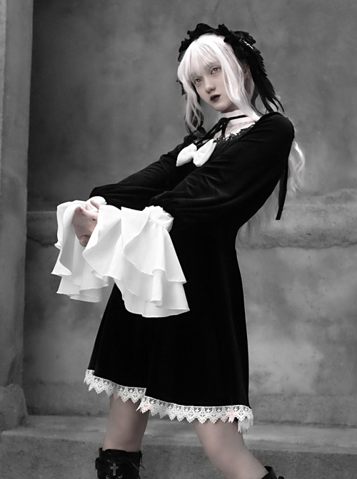 White Lace Black Velour Gothic Long Sleeve Lantern Sleeve Bowknot Dress