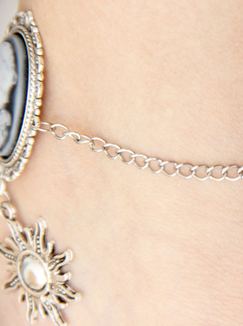 Portrait And Little Sun Pendant Gothic Lolita Anklet