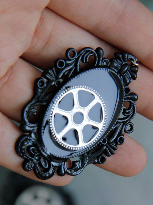 Steampunk Black Mechanical Gear Wheel Pendant Lolita Earrings