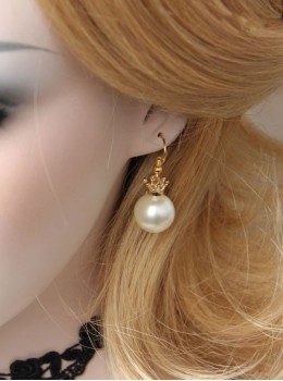 Delicate Minimalist Crown White Pearl Earrings