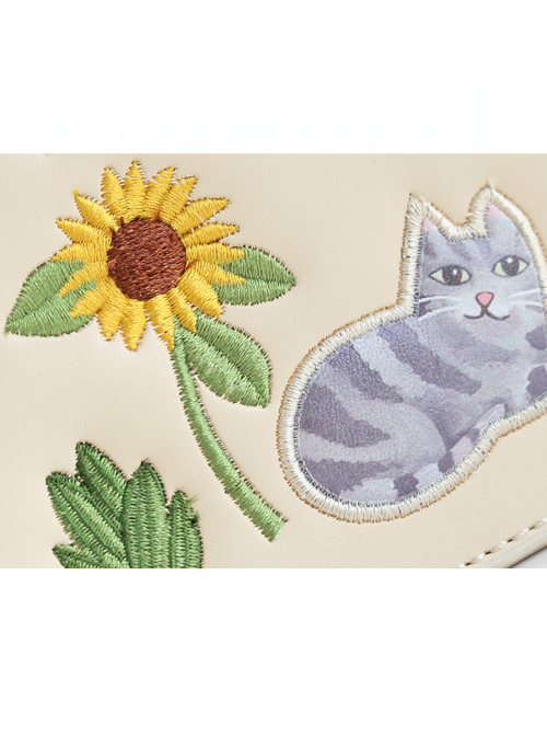 Creamy-white Pussy Embroidery Lolita Shoulder Bag