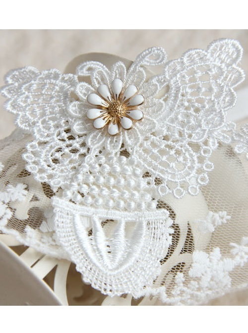 Elegant White Lace Butterfly Lolita Mask