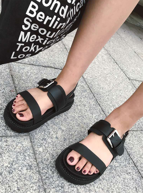 Retro Black Gothic Thick Bottom Rome Sandals