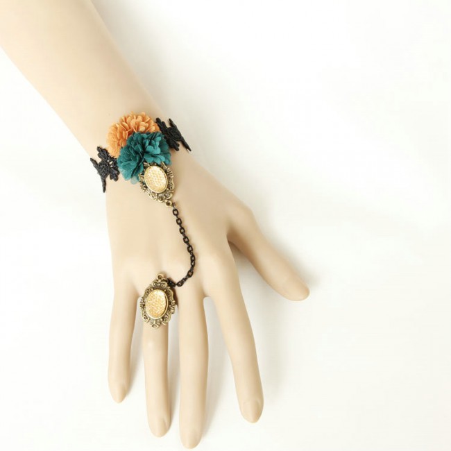 Retro Manor Halloween Lolita Bracelet And Finger Ring Suit